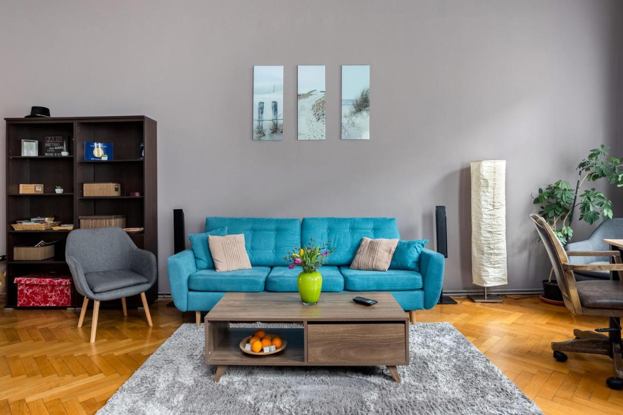 Stylish Studio Kronstadt Apartment Brasov Luaran gambar