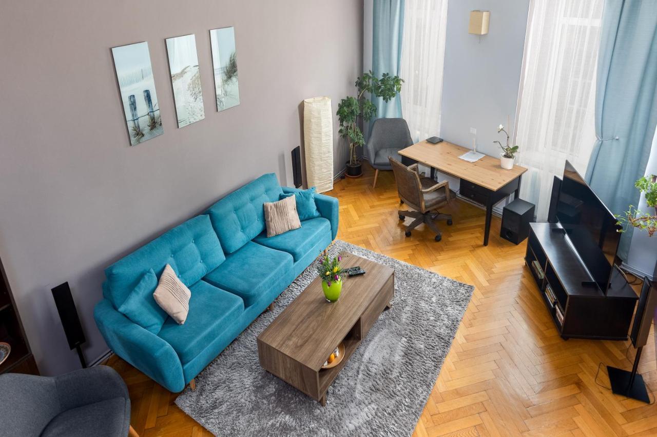 Stylish Studio Kronstadt Apartment Brasov Luaran gambar