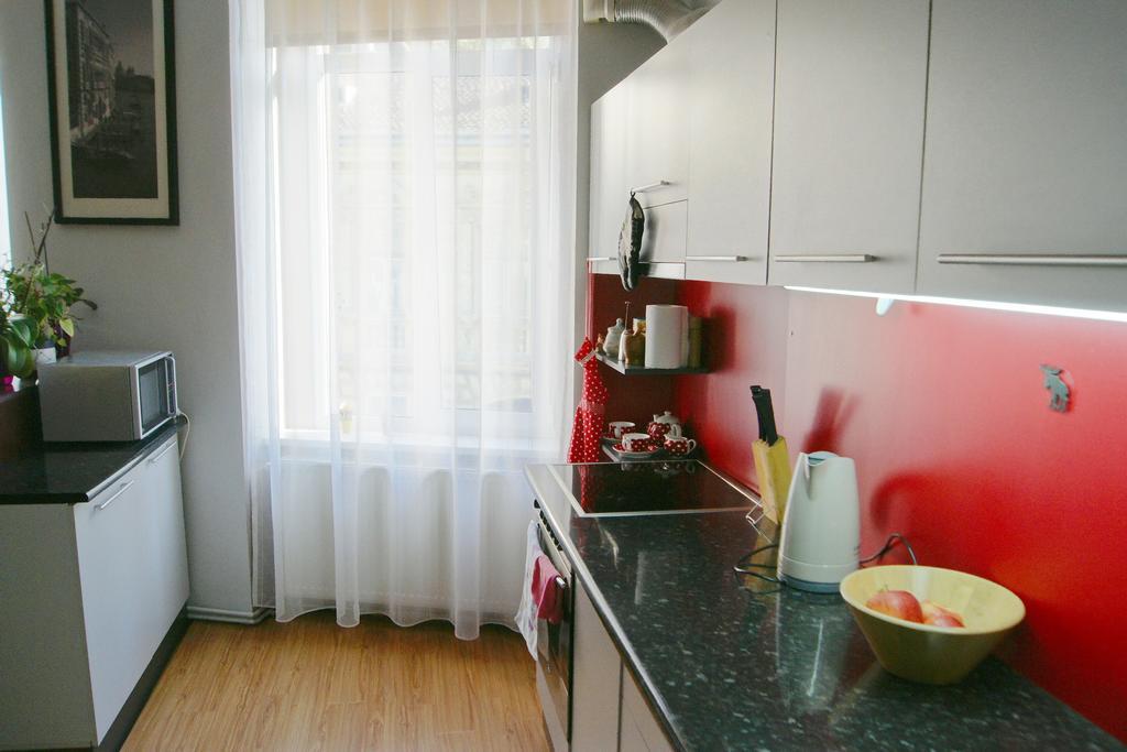 Stylish Studio Kronstadt Apartment Brasov Bilik gambar